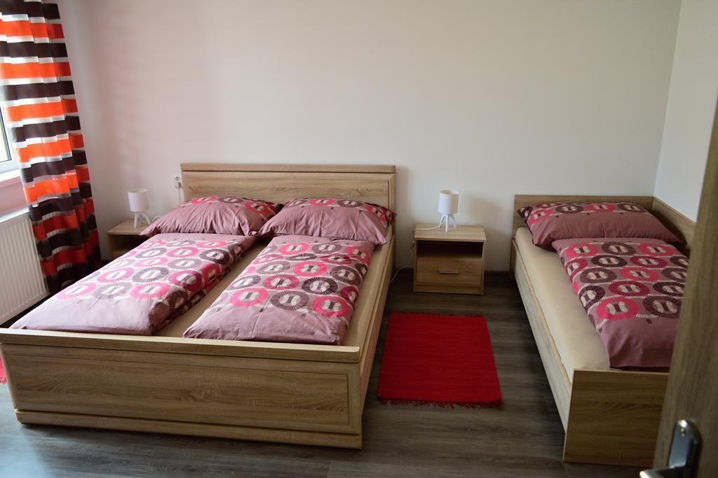 Apartmany Lenko - Near Thermal Aquapark Tatralandia Liptovsky Mikulas Exterior photo